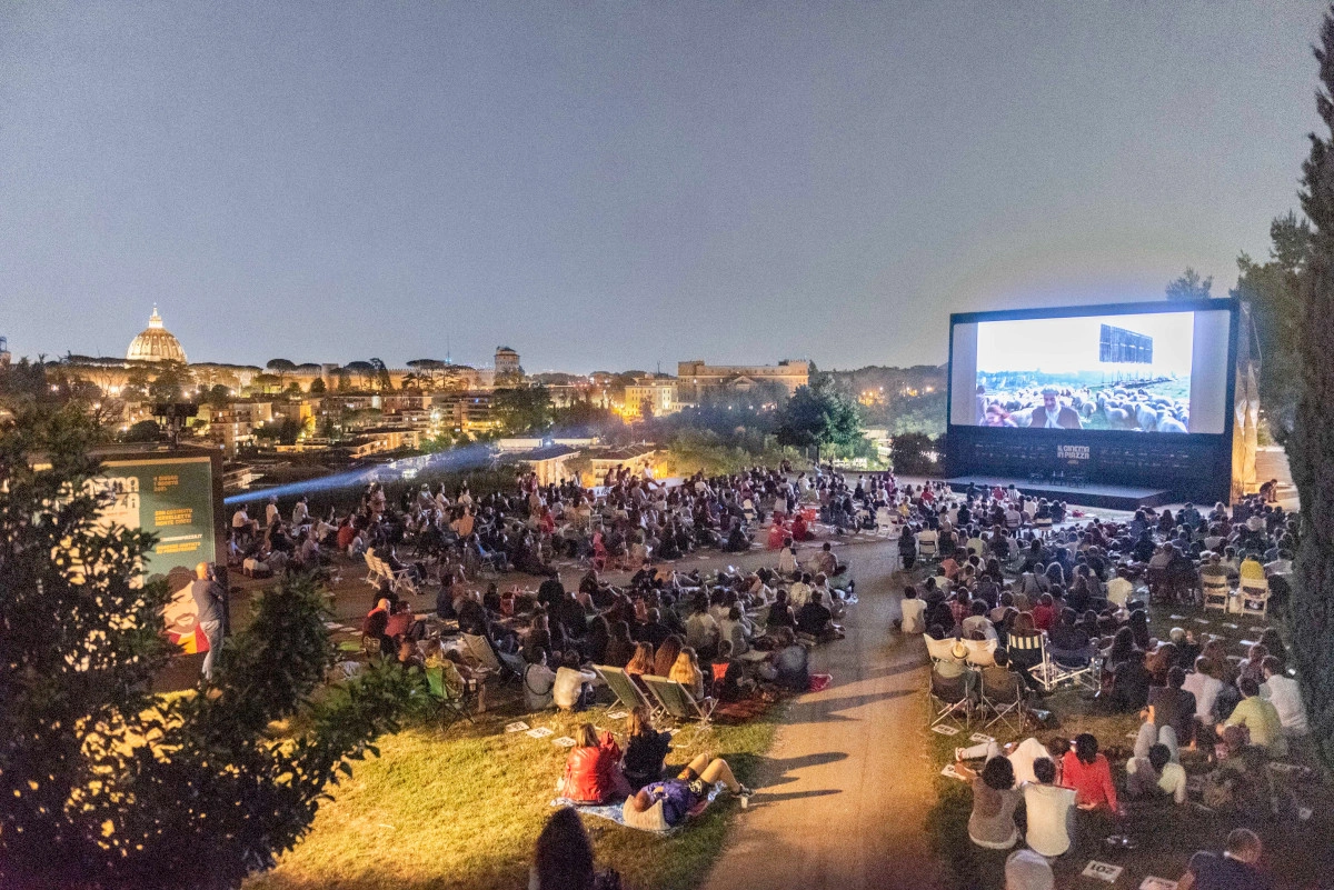 Experience Summer Outdoor Cinema in Rome 3 image5