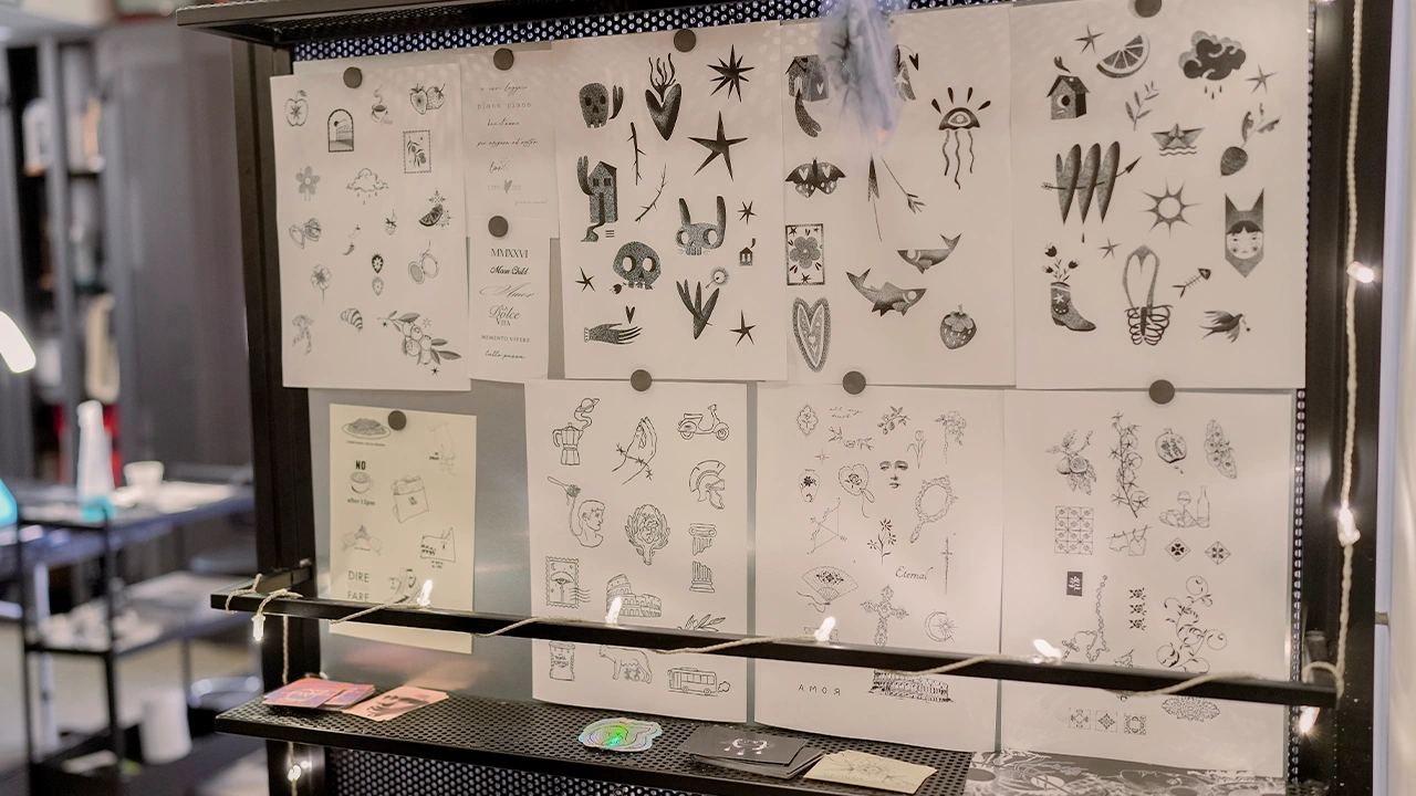 Tatuaggi souvenir: per la Gen Z il ricordo di viaggio preferito non è più un magnete 4 S.W.T Tattoo Studio at YellowSquare Rome